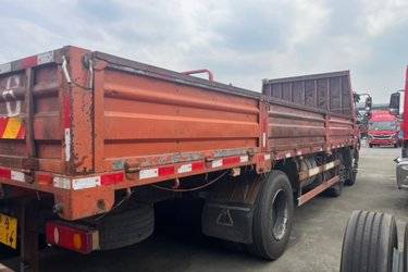 二手东风商用车 天锦重卡 285马力 6X2 车辆运输车(国五) 前四后四 东风康明斯二手载货车 黄牌