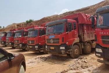 二手东风商用车 天龙KC重卡 350马力 8X4 6.8米自卸车(国六) 前四后八 玉柴二手自卸车 黄牌图片