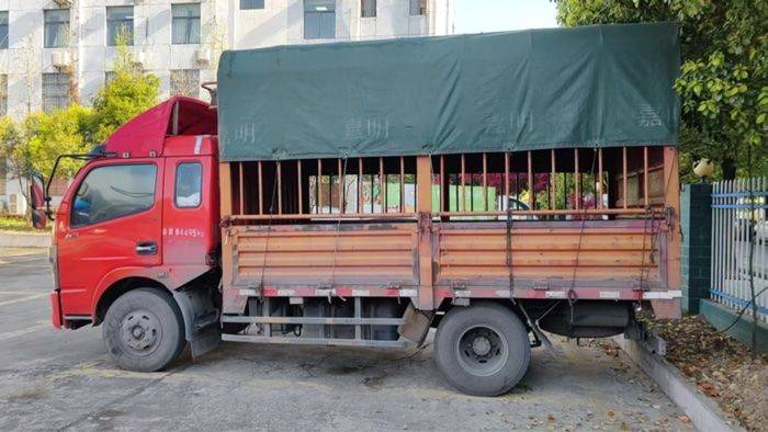二手东风多利卡 140马力 载货车