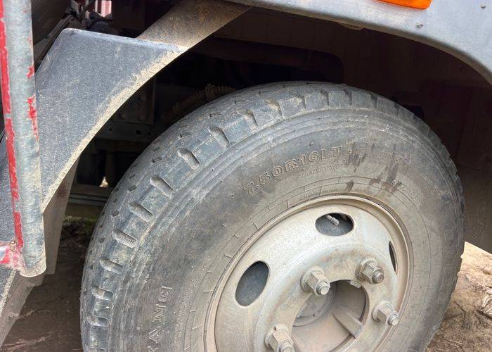 二手重汽HOWO轻卡 155马力 载货车