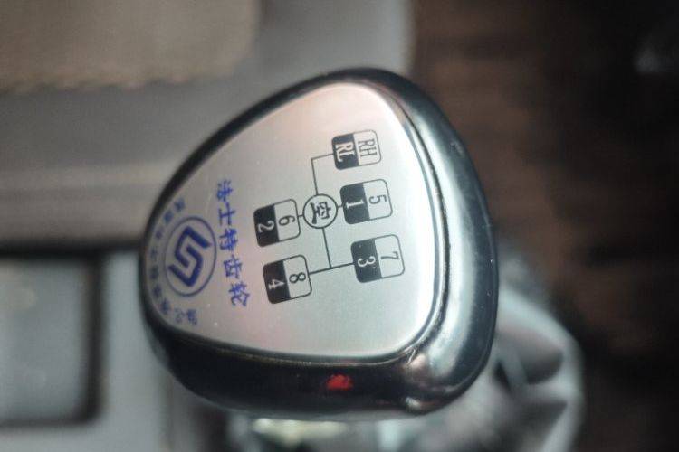 二手一汽解放轻卡 165马力 载货车