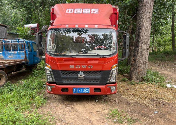 二手重汽HOWO轻卡 155马力 载货车