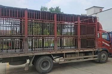 二手福田 奥铃CTS 190马力 5.8米排半仓栅式载货车(国六) 单桥 福田康明斯二手载货车 黄牌图片