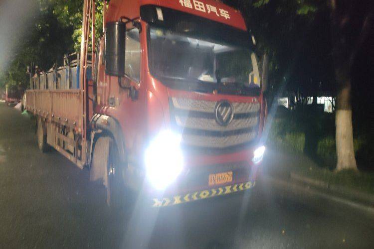 二手福田欧航 240马力 载货车