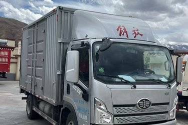 二手解放 领途 180马力 4.16米单排厢式轻卡(国六) 单桥 锡柴二手载货车 蓝牌图片