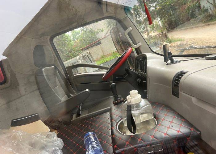 二手重汽HOWO轻卡 155马力 载货车