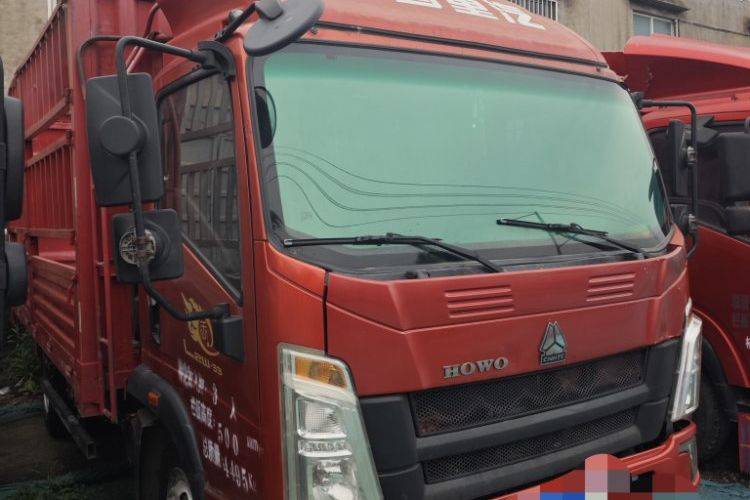 重汽HOWO轻卡 160马力 载货车