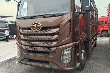 二手一汽解放 J6G 领航版 320马力 6X2 6.8米仓栅式载货车(国六) 前四后四 大柴二手载货车 黄牌