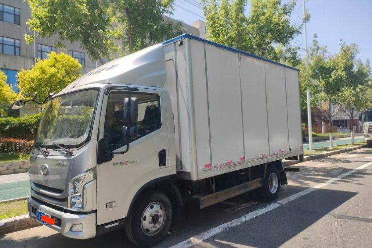 上汽轻卡(原上汽跃进) 140马力 载货车