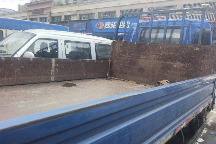 二手江淮骏铃 150马力 载货车