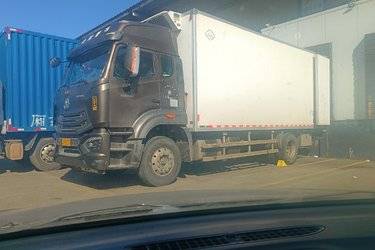 二手冷藏车 重汽豪瀚 豪瀚J7B 240 6.8 4X2图片