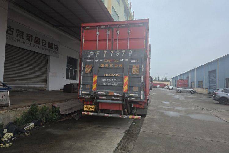 二手东风商用车 210马力 载货车