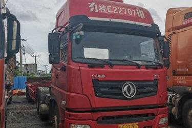 二手东风华神 T7重卡 质领版 430马力 6X4 牵引车(国五) 双驱 潍柴二手牵引车 黄牌图片