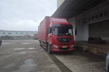 二手东风商用车 天锦KR 精英版 210马力 4X2 8米翼开启厢式载货车(国六)(高顶)(国六) 单桥 锡柴二手载货车 黄牌图片