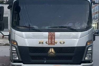 二手中国重汽HOWO 悍将 170马力 4.15米单排仓栅轻卡(8挡)(国六) 单桥 潍柴二手载货车 蓝牌图片