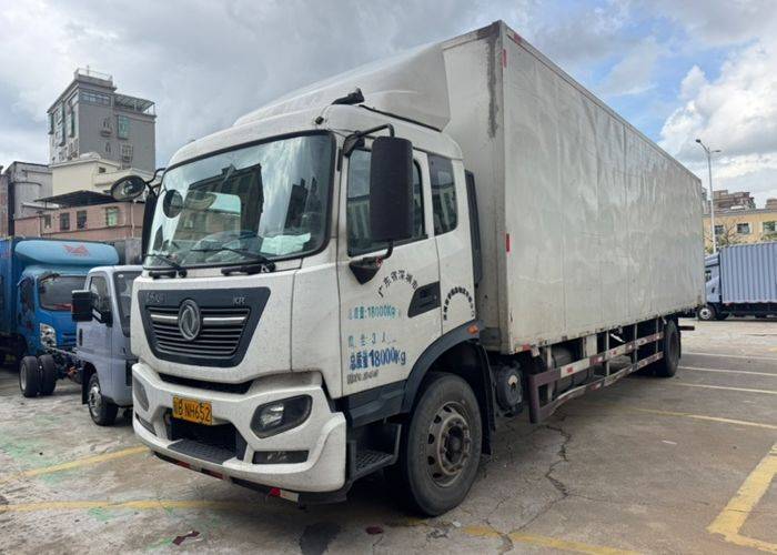 二手东风商用车 245马力 载货车