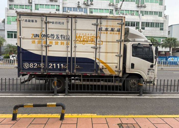 二手陕汽轻卡 140马力 载货车