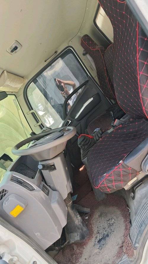 福田奥铃 130马力 载货车