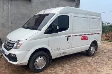 二手上汽大通 V80 PLUS 2023款 139马力 2.0T柴油 3座 6挡自动 短轴中顶封闭货车(国六)二手封闭货车前驱图片