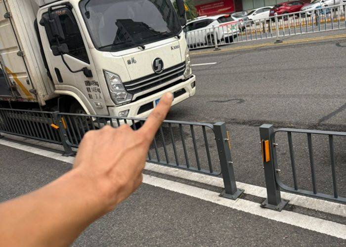 二手陕汽轻卡 140马力 载货车
