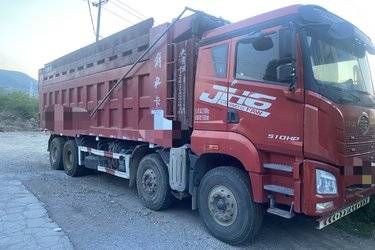 二手青岛解放 JH6重卡 领航版 510马力 8X4 8米自卸车(国六) 前四后八 潍柴二手自卸车 黄牌