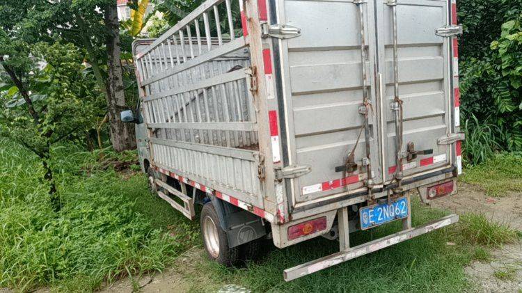 二手福田祥菱 122马力 载货车