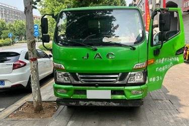 二手江淮 骏铃G系 年度车型运输型 120马力 4X2 3.2米自卸车(国五) 单桥 云内动力二手自卸车 蓝牌图片
