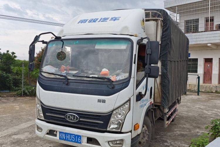 二手南骏汽车 140马力 载货车
