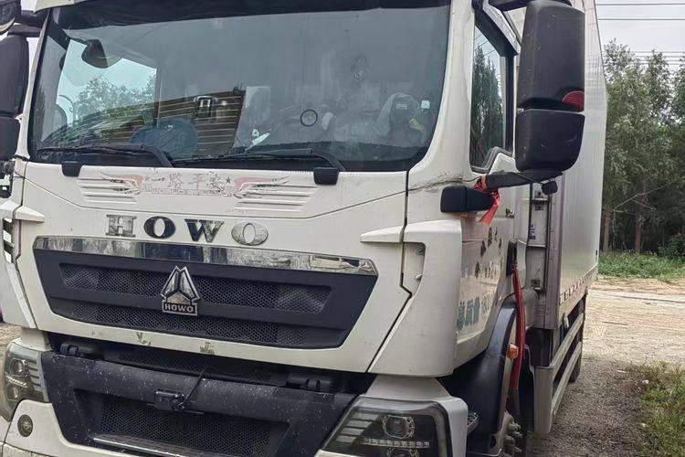 二手重汽豪沃(HOWO) 240马力 专用车