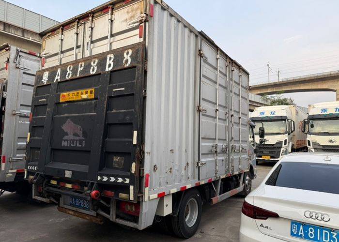 二手福田奥铃 148马力 载货车