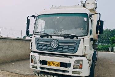 二手粉粒物料运输车 东风商用车 东风天锦VR 245 9.6 4X4图片