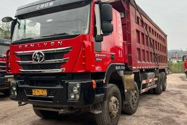 ���ֿ����������� ��ʨC500�ؿ� ���ذ� 520���� 8X4 8.3����ж��(����) ǰ�ĺ�� �Ϸƺ������ж�� ����