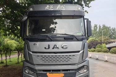 二手江淮 超越Q7重卡 560马力 6X4 牵引车(国六) 双驱 东风康明斯二手牵引车 黄牌图片