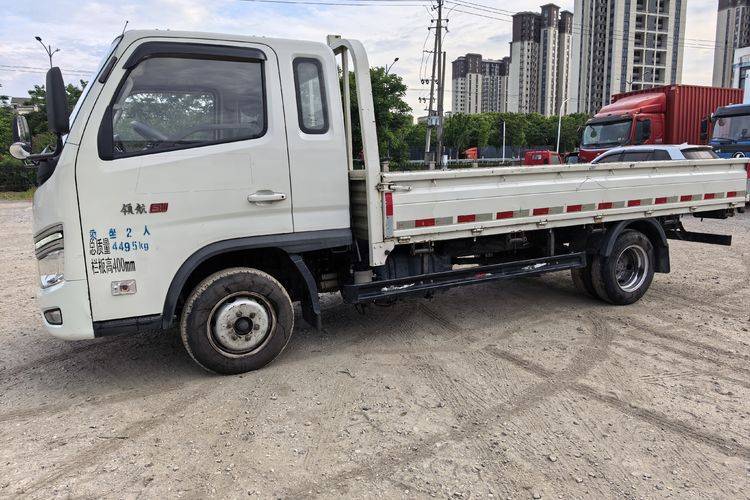 二手福田时代领航 129马力 载货车