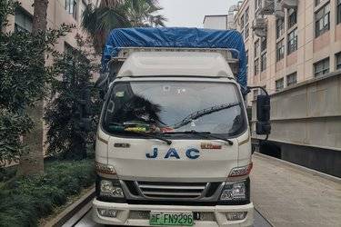 二手江淮 骏铃V5 155马力 4.22米单排仓栅式轻卡(国六) 单桥 云内动力二手载货车 蓝牌