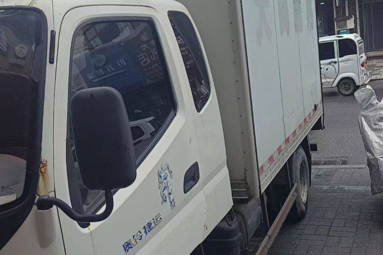二手福田奥铃 82马力 载货车