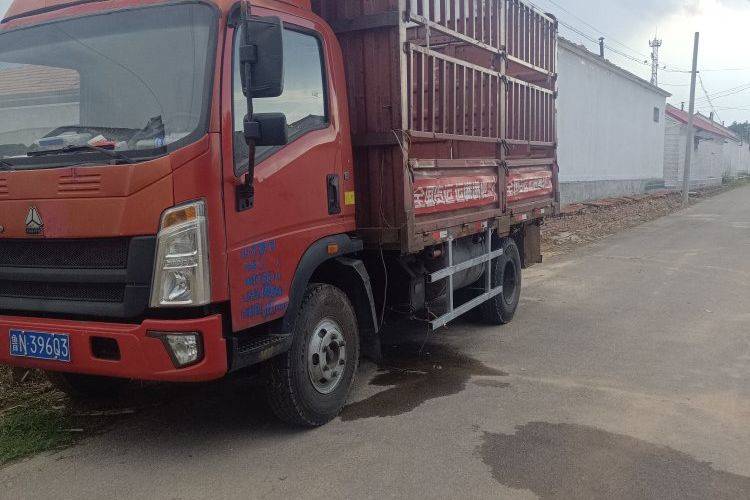 二手重汽HOWO轻卡 160马力 载货车