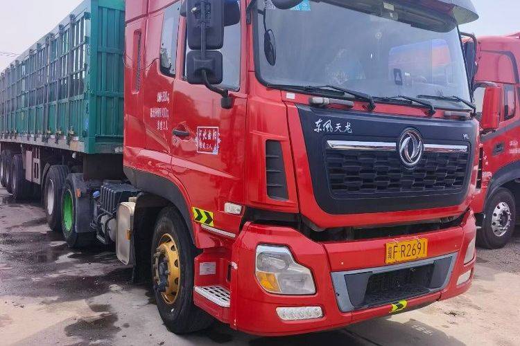 二手东风商用车 450马力 牵引车