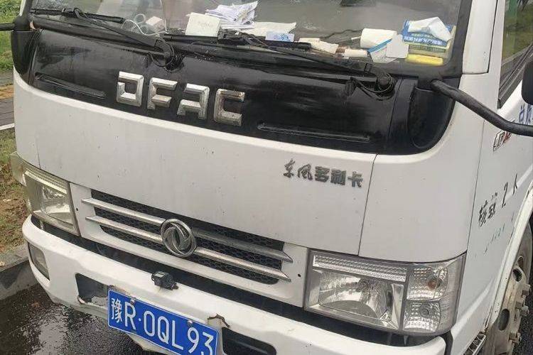 二手东风多利卡 150马力 载货车