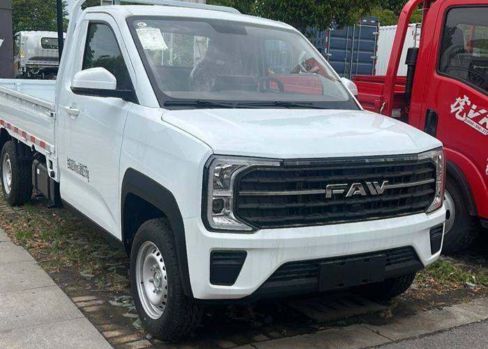 二手解放悦图 122马力 载货车