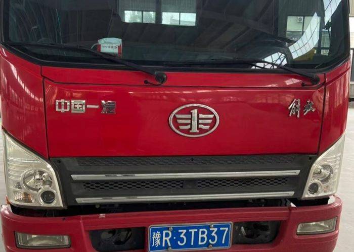 二手解放悦图 122马力 载货车
