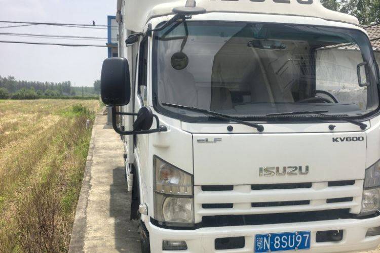 二手庆铃五十铃 130马力 载货车