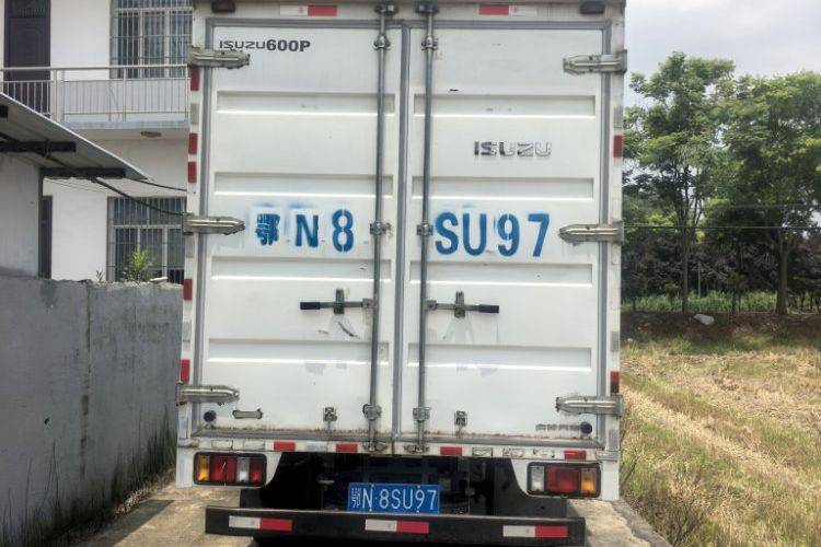 二手庆铃五十铃 130马力 载货车