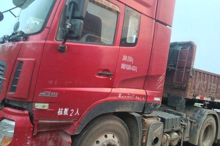 二手东风商用车 450马力 牵引车