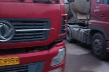 二手东风商用车 天龙重卡 启航版 450马力 6X4牵引车(485后桥)(国五) 双驱 福田康明斯二手牵引车 黄牌图片