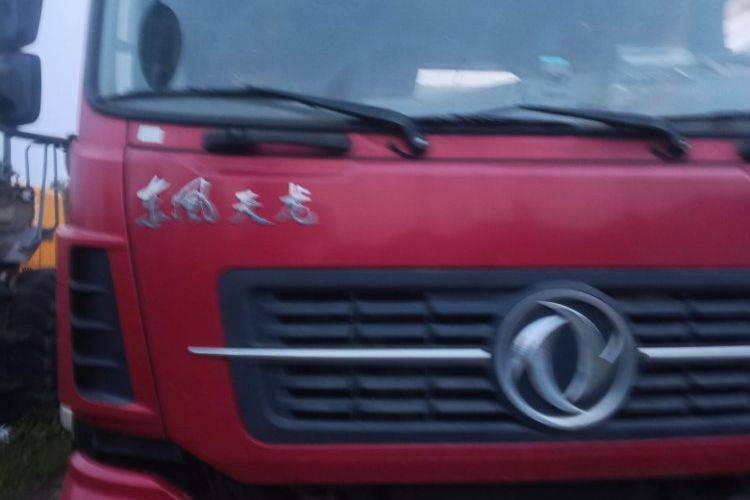 二手东风商用车 450马力 牵引车