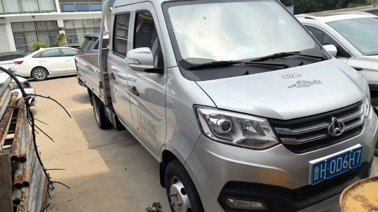二手长安跨越 112马力 载货车