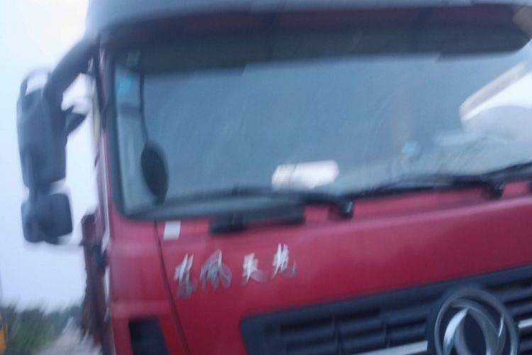 二手东风商用车 450马力 牵引车