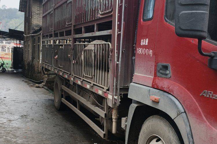 二手福田欧航 200马力 载货车