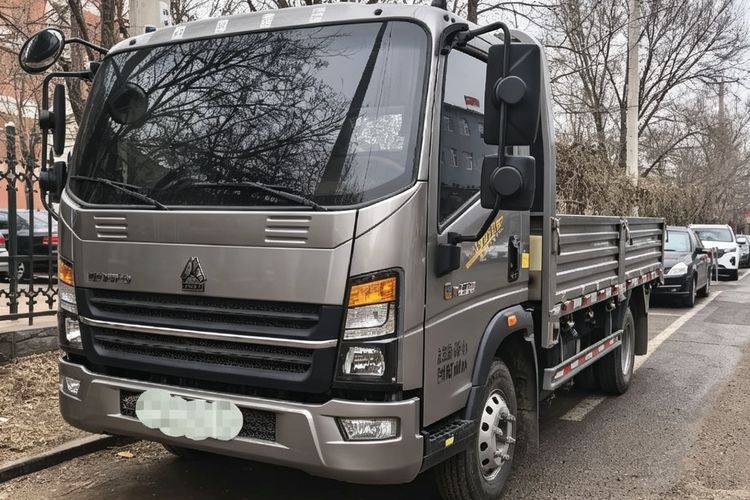 二手重汽HOWO轻卡 155马力 载货车